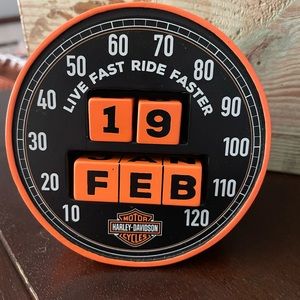 Harley Davidson Speedometer style desk calendar
